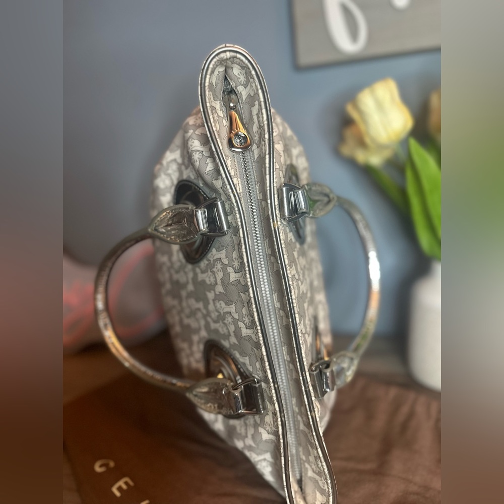 Celine Horse Carriage PVC Handbag - Picture 9 of 14